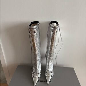 Brand New!!
Never worn!! 
Balenciaga Women's Metallic Silver Heeled Boots